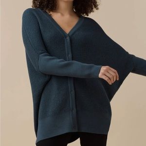 NWOT Vetta Waffle v-neck oversized Sweater, Aegean Blue size XL